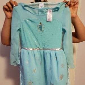 Frozen costume, Disney store
